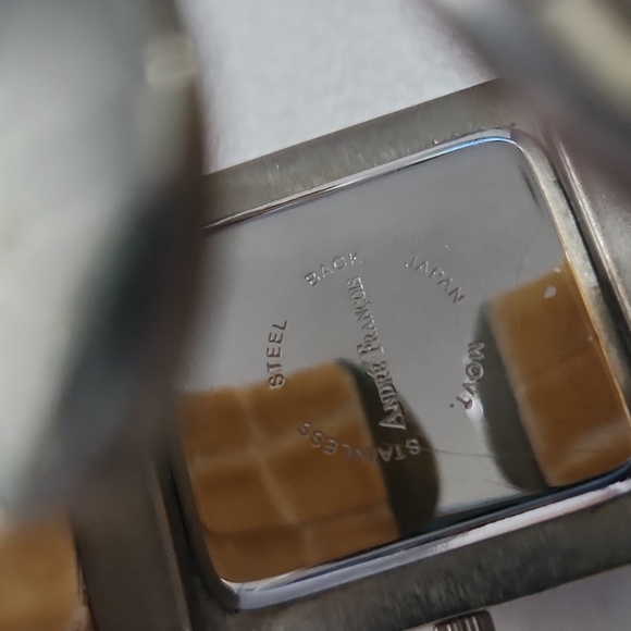 Vintage Andre Francois yellow and white bangle watch ⌚️ works! - Picture 10 of 13